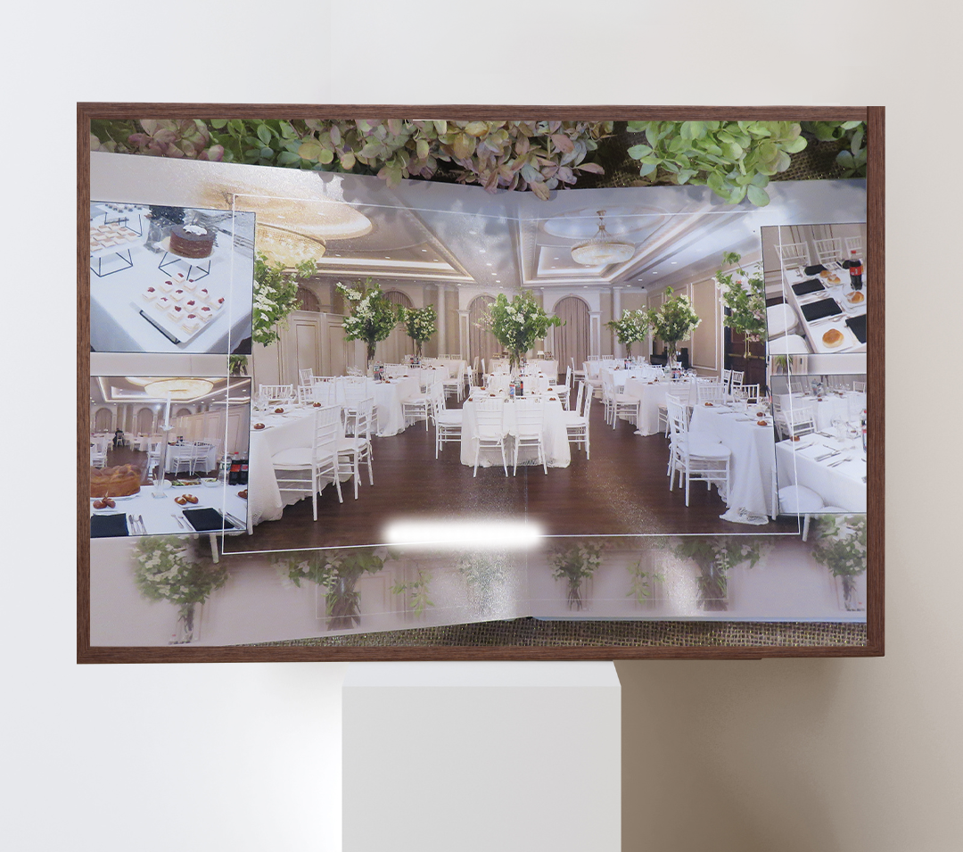 CUSTOM PHOTO ALBUMS